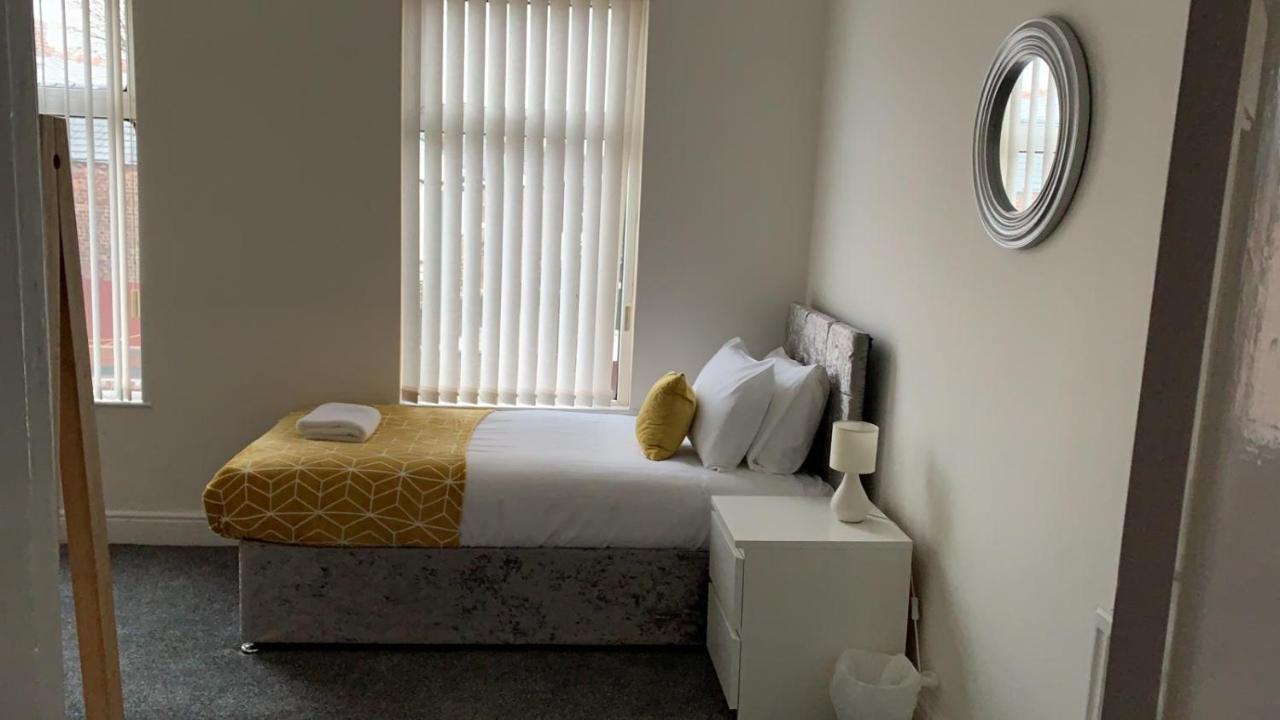 Anfield House 2 Bedroom 2 Mins From Anfield Stadium Sleeps 7 ลิเวอร์พูล ภายนอก รูปภาพ