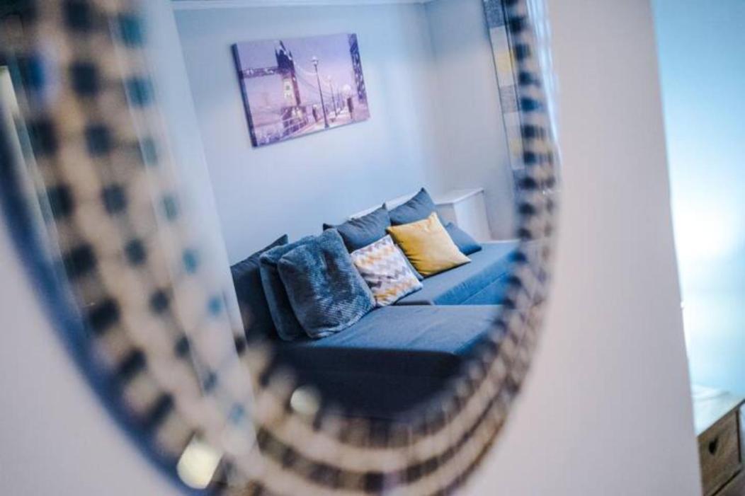Anfield House 2 Bedroom 2 Mins From Anfield Stadium Sleeps 7 ลิเวอร์พูล ภายนอก รูปภาพ