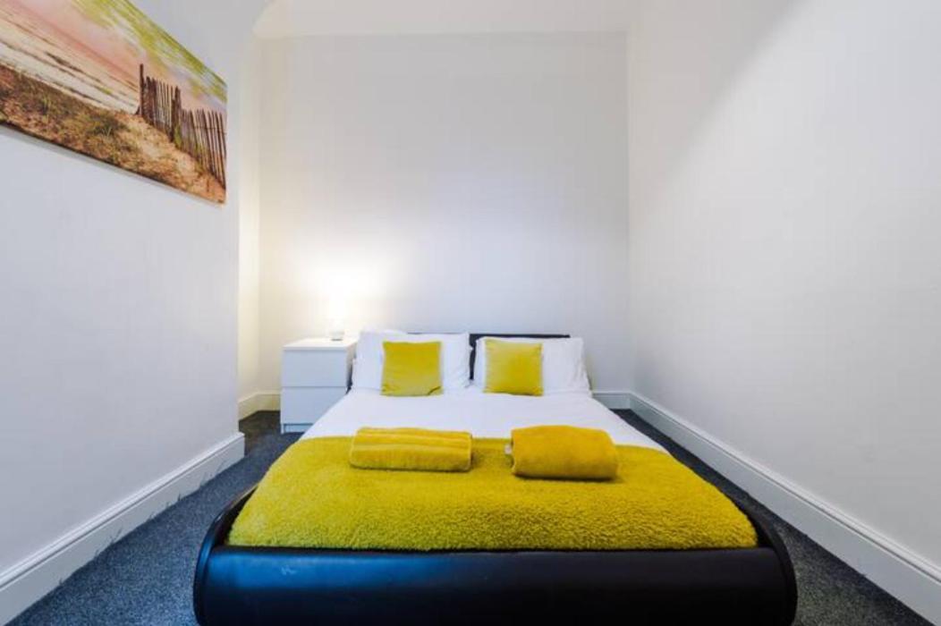 Anfield House 2 Bedroom 2 Mins From Anfield Stadium Sleeps 7 ลิเวอร์พูล ภายนอก รูปภาพ